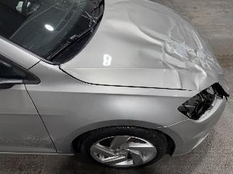 Volkswagen Golf 1.0TSI 63kW Navi Airco Trendline picture 16