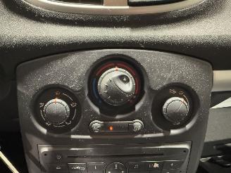 Renault Clio 1.2TCE 74kW Airco Collection picture 17