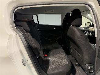 Peugeot 308 1.2 PureTech 81kW Blue Lease picture 38