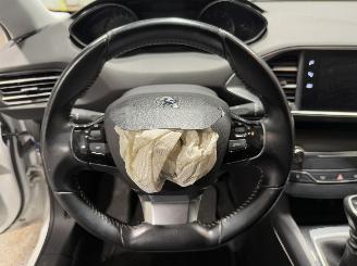 Peugeot 308 1.2 PureTech 81kW Blue Lease picture 30