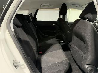 Peugeot 308 SW 1.2PureTech 96kW Blue Lease Executive picture 39