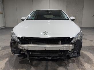 Peugeot 308 SW 1.2PureTech 96kW Blue Lease Executive picture 23