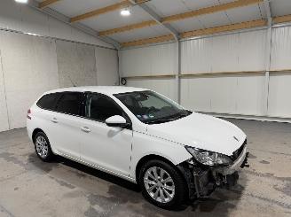 Peugeot 308 SW 1.2PureTech 96kW Blue Lease Executive picture 2