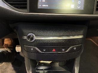 Peugeot 308 1.2PureTech 96kW Clima GT-Line picture 36