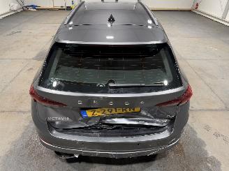 Skoda Octavia 1.4TSI 110kW iV Automaat PHEV Business Edition picture 31