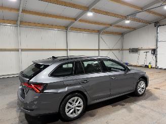 Skoda Octavia 1.4TSI 110kW iV Automaat PHEV Business Edition picture 5