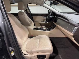 Jaguar XF 2.0D 132kW Automaat Camera Prestige Sportbrake picture 39