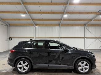 krockskadad bil auto Audi Q4 77kWh E-Tron40 150kW  Launch Edition 2021/10