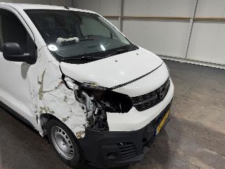Opel Vivaro 2.0CDTI 90kW L2H1 DC Navi Edition picture 16