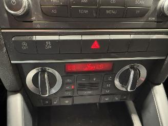 Audi A3 CABRIOLET 1.2 TFSI 77kW Attraction Airco picture 20