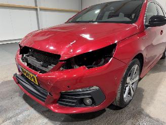 Peugeot 308 SW 1.2PureTech 96kW PureTech GT-Line picture 24