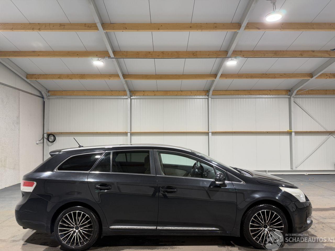 Toyota Avensis 2.0 D-4D 93kW Clima Camera Panoramic