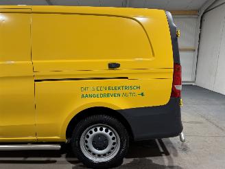 Mercedes eVito 66kWh 85kW Automaat Camera picture 30