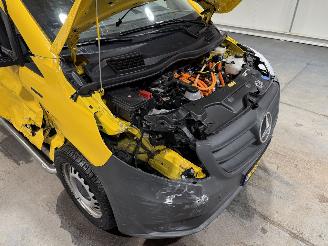 Mercedes eVito 66kWh 85kW Automaat Camera picture 25