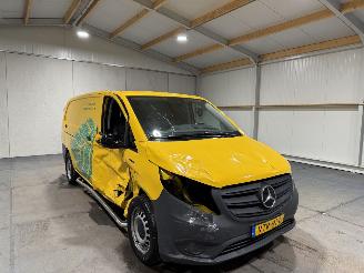 Mercedes eVito 66kWh 85kW Automaat Camera picture 3