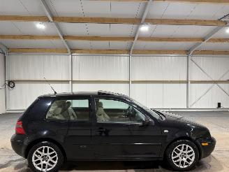 krockskadad bil auto Volkswagen Golf GTI VR6 174PK! Clima Stoelverwarming 2001/4