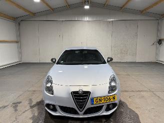 Alfa Romeo Giulietta 1.6 JTDM 77kW Navi Airco Exclusive picture 11