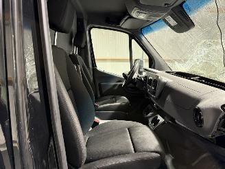 Mercedes Sprinter 2.2 CDI 120kW Automaat 473 Dubbellucht picture 43