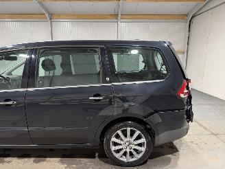 Ford Galaxy 2.3-16V 119kW 7Persoons Automaat Airco GHIA picture 13