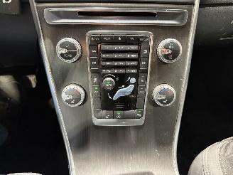 Volvo Xc-60 2.0 D4 133kW FWD SUMMUM Clima picture 33