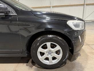 Volvo Xc-60 2.0 D4 133kW FWD SUMMUM Clima picture 16