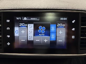 Peugeot 308 1.2 96kW PureTech Style Airco Navi picture 18