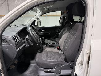 Volkswagen Amarok 3.0TDI 120kW 4WD Plus Cab 4-Motion picture 18