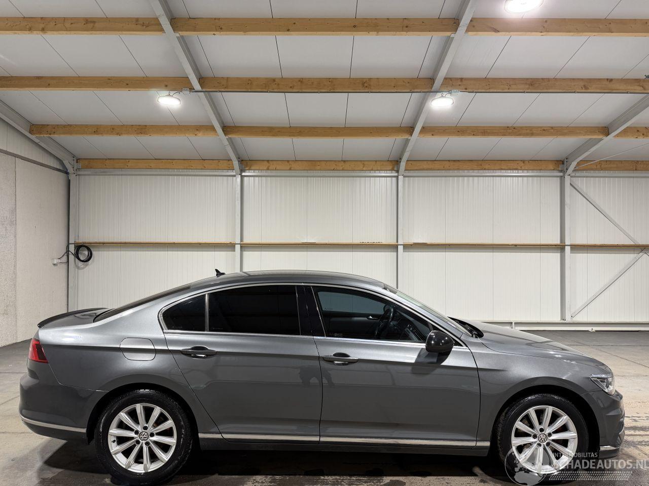 Volkswagen Passat 1.4TSI 110kW Automaat ACT Connected Series