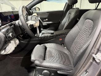 Mercedes A-klasse 180 100kW Automaat Panoramadak Star Edition picture 39