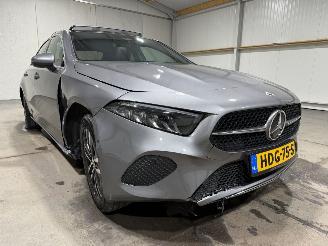 Mercedes A-klasse 180 100kW Automaat Panoramadak Star Edition picture 22