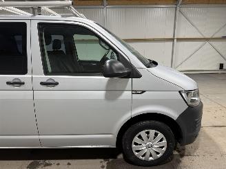 Volkswagen Transporter 2.0TDI 75kW L2H1 DC Comfortline Plus picture 14