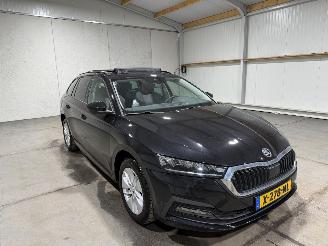 Skoda Octavia 1.0e-TFSI 81kW Automaat Pano Business Edition picture 3
