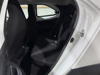 Toyota Aygo X 1.0VVT-i MT  53kW  Airco picture 30