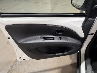 Toyota Aygo X 1.0VVT-i MT  53kW  Airco picture 29