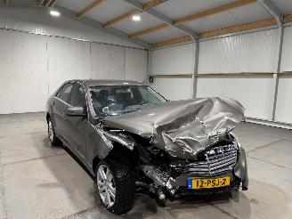 Mercedes E-klasse E200CGI 135kW Automaat Business Class Elegance picture 3