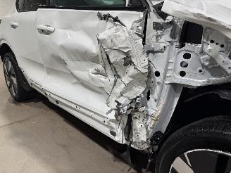 Volvo C-40 82kWh 185kW Single Motor Extended Range Plus picture 22