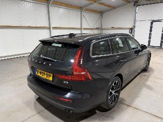Volvo V-60 2.0 B3 120kW Automaat Momentum Advantage picture 6