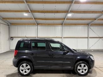 krockskadad bil auto Skoda Yeti 1.2TSI 77kW Automaat Clima 2012/4