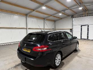 Peugeot 308 SW 1.2 PureTech 96kW Style picture 6