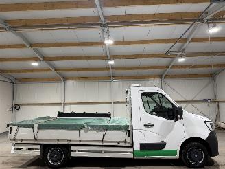 krockskadad bil bedrijf Renault Master 33kWh ZE 57kW L2 laadbak 2021/1