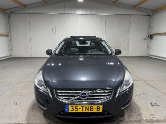 Volvo V-60 2.4D5 151kW Automaat Summum picture 4