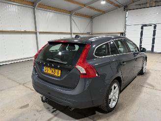 Volvo V-60 2.4D5 151kW Automaat Summum picture 6