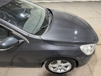 Volvo V-60 2.4D5 151kW Automaat Summum picture 18