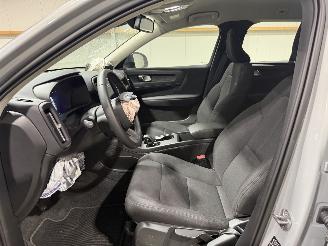 Volvo XC40 70kWh Single Motor 175kW Essential picture 46