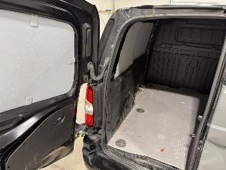 Opel Combo 1.5D 75kW Airco L1H1 Edition picture 26