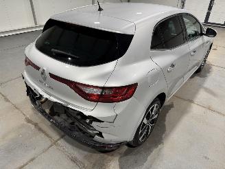 Renault Mégane 1.3TCE 103kW Automaat Bose picture 39