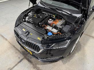 Skoda Octavia 1.4TSI iV 110kW Automaat PHEV Business Edition Plus picture 27