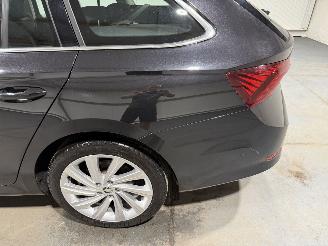 Skoda Octavia 1.4TSI iV 110kW Automaat PHEV Business Edition Plus picture 30