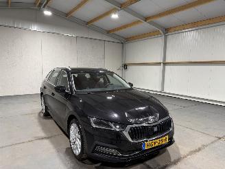 Skoda Octavia 1.4TSI iV 110kW Automaat PHEV Business Edition Plus picture 3