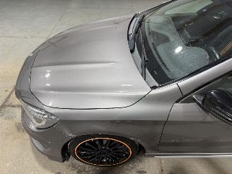 Mercedes Cla-klasse 200 ShootingBrake 115kW Automaat Orange Edition Pano picture 17